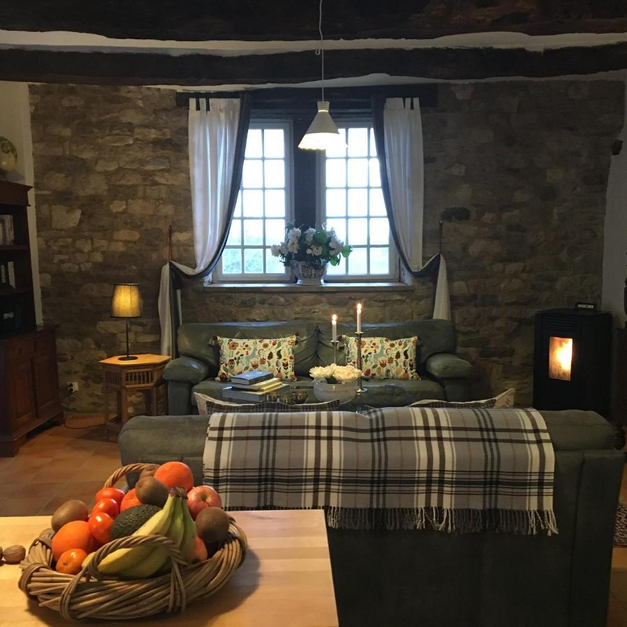 Les Gites Perard Caylus Экстерьер фото