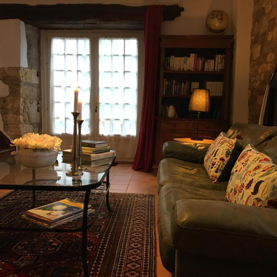 Les Gites Perard Caylus Экстерьер фото