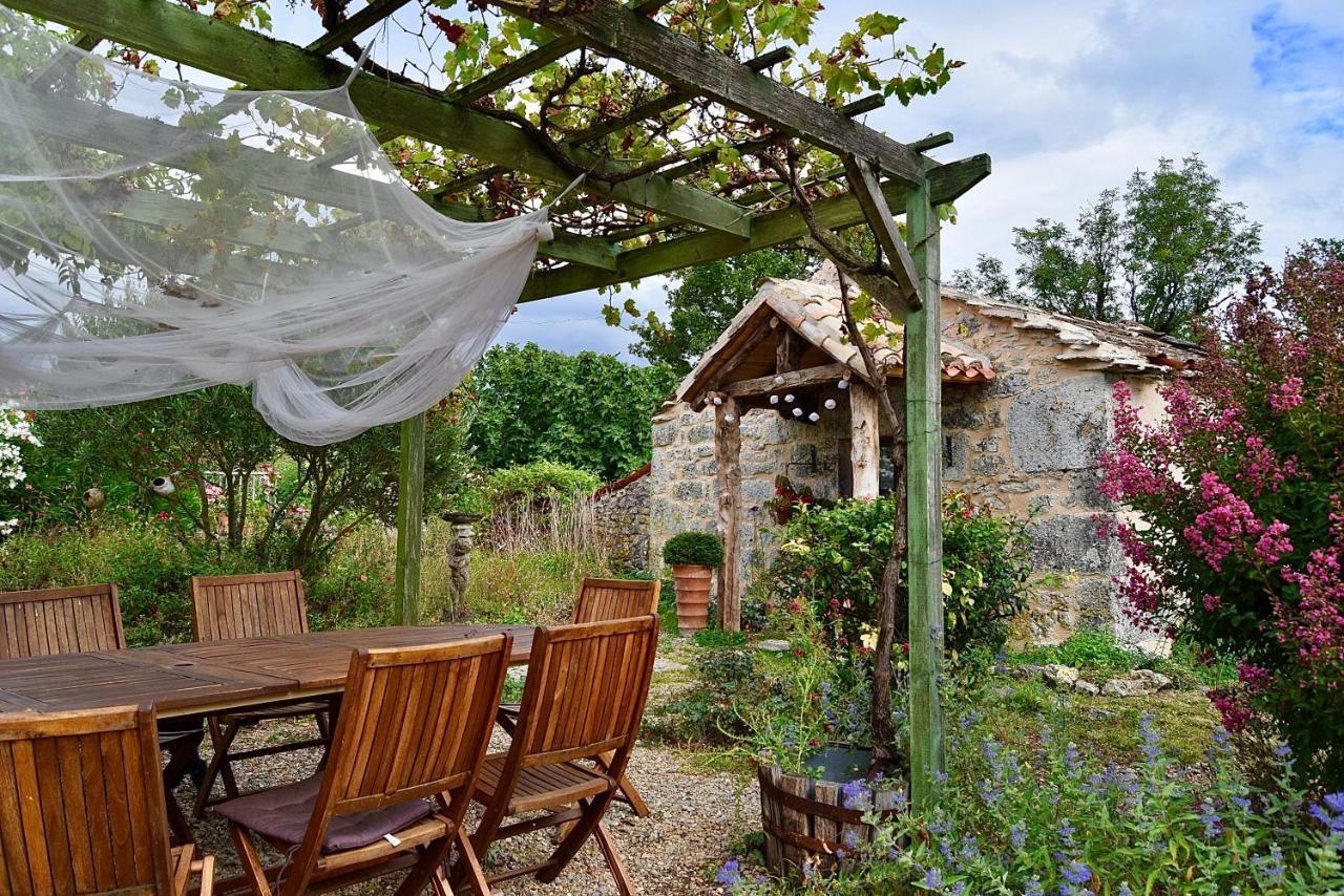 Les Gites Perard Caylus Экстерьер фото